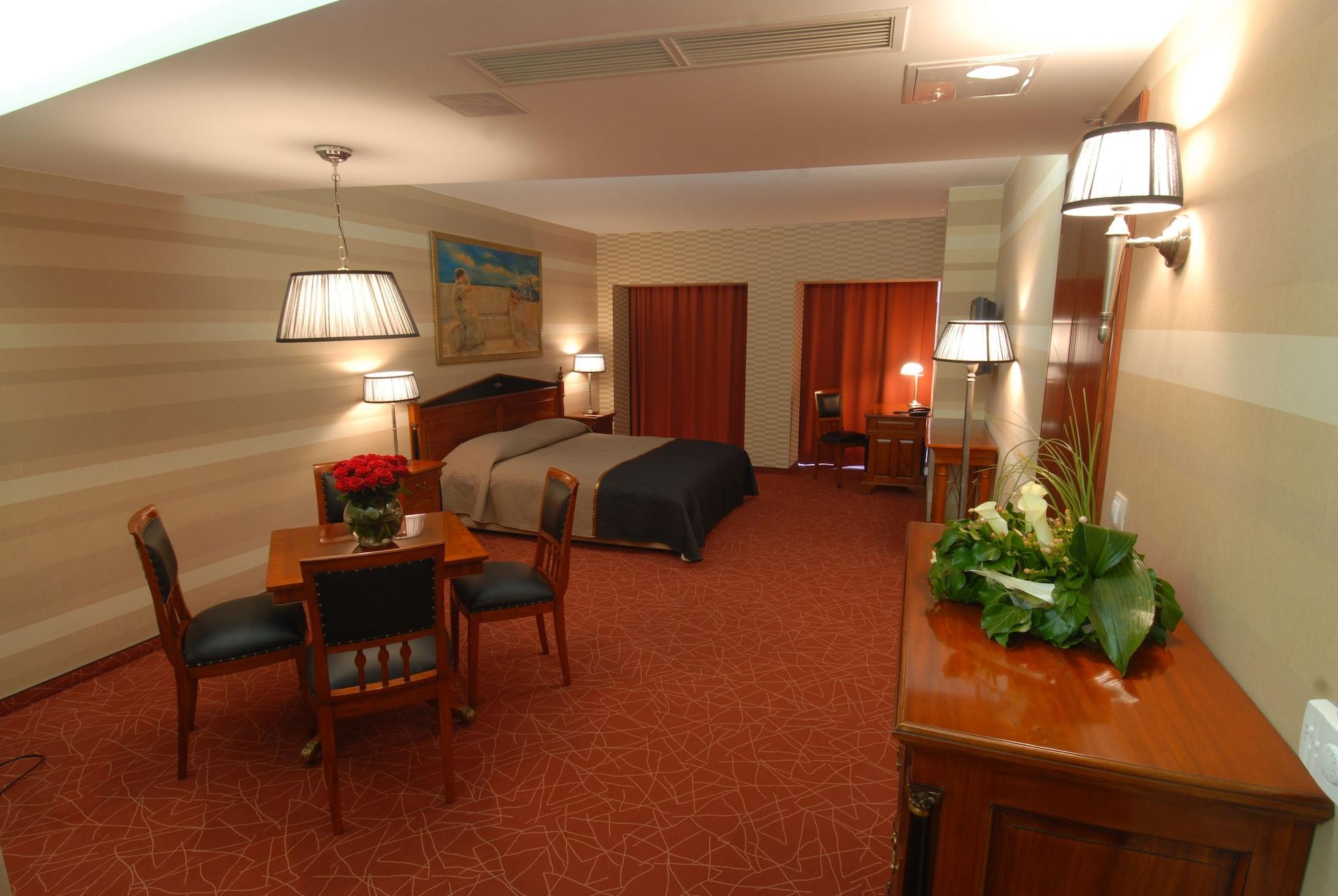 Divinus 5* Debrecen