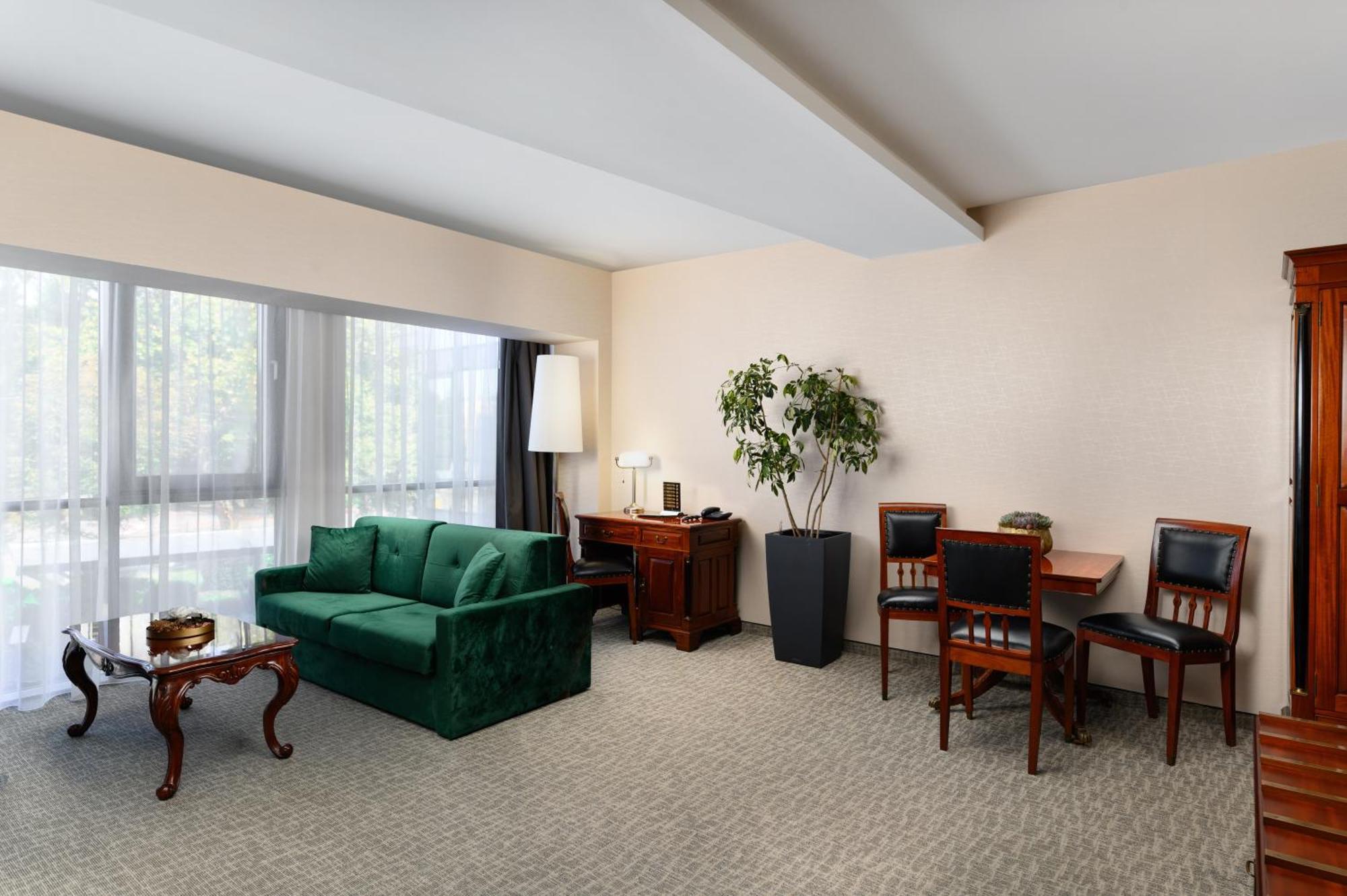 Hotel Divinus Debrecen