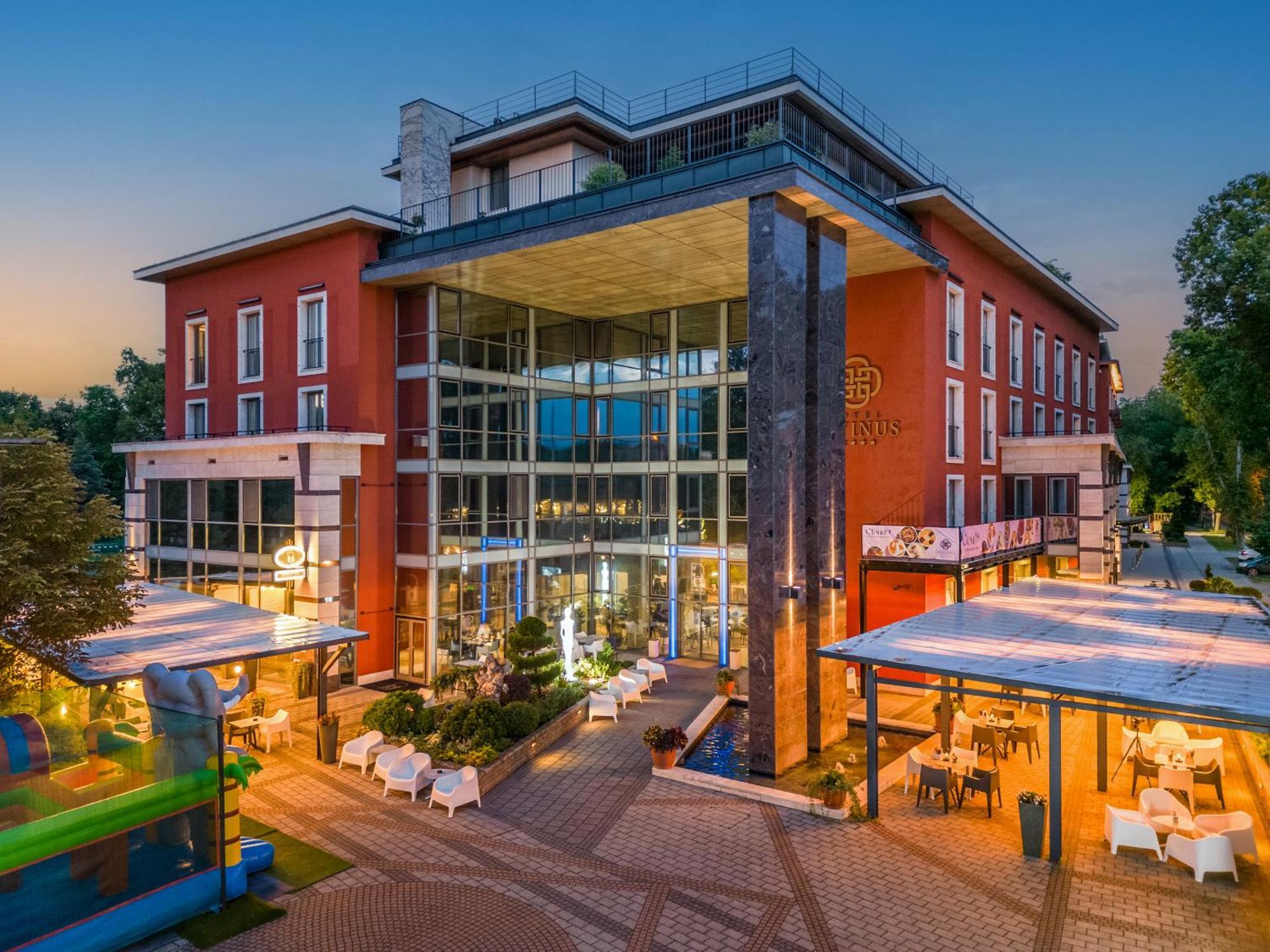 Divinus 5* Debrecen